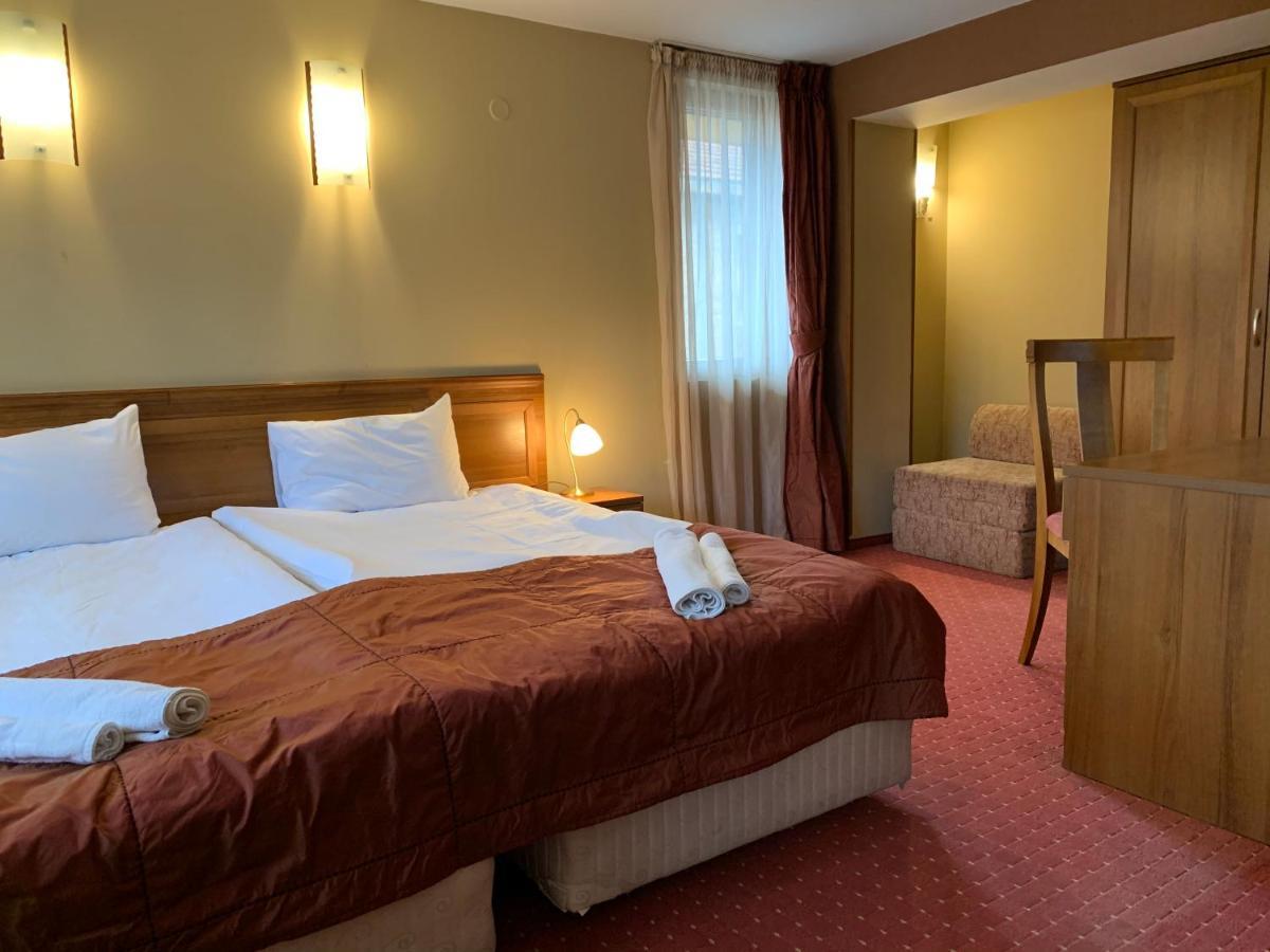 Hotel Asteri Bansko - Organic Food From Small Local Farms By Asteri Hotels Esterno foto